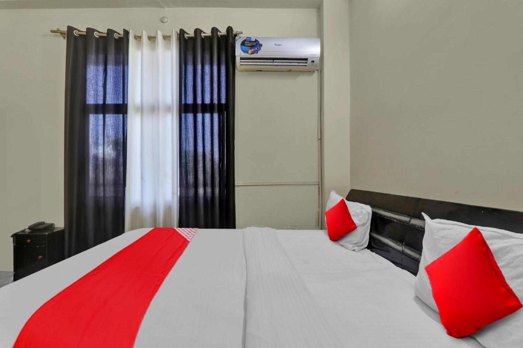 Super Hotel O New A V Hospitality Chinhat Luaran gambar